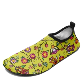 Heartbeat Petals Yellow Kid's Sockamoccs Slip On Shoes