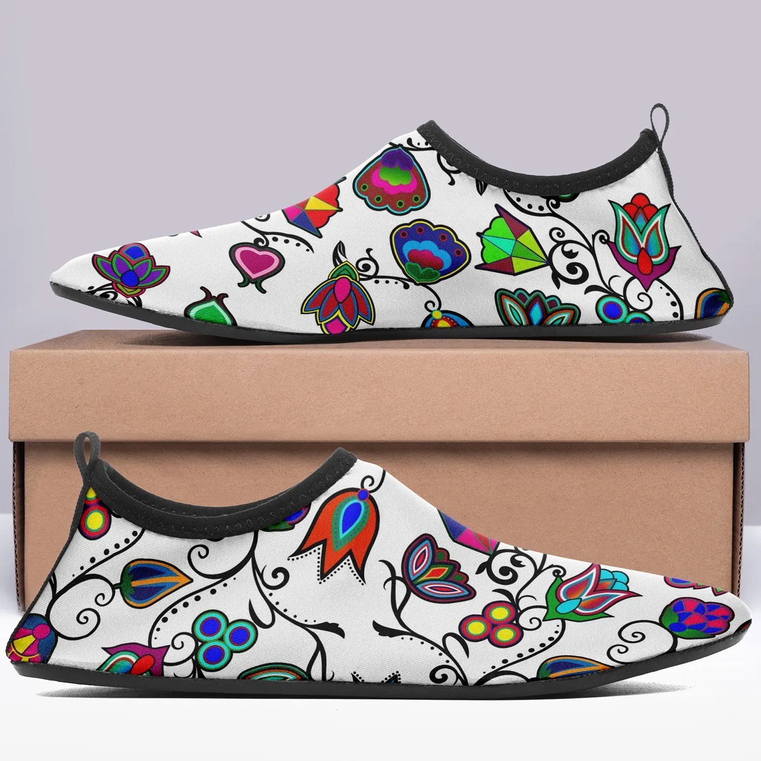 Indigenous Paisley White Sockamoccs Slip On Shoes
