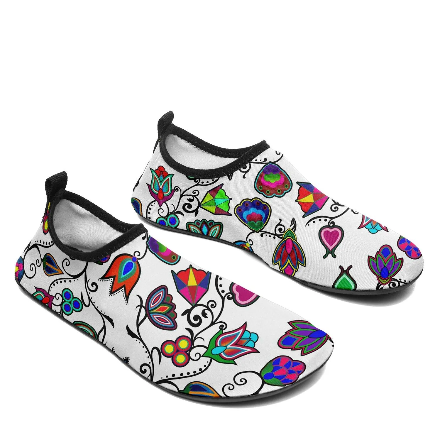 Indigenous Paisley White Sockamoccs Slip On Shoes